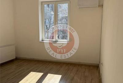 Apartament cu 3 camere decomandat în Romană - 4