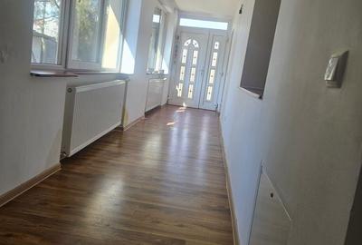 Casă cu 3 camere cu Teren 916 Mp în Sălard - 5