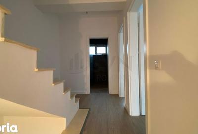 Casă cu 4 camere decomandat cu Teren 60 Mp în Central - 3
