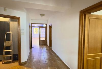 Vila spatioasa  ideal birouri langa  Casa Poporului Vila spatioasa  ideal birouri langa  Casa Poporului - 14