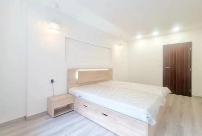 Apartament cu 2 camere decomandat în Lipovei
