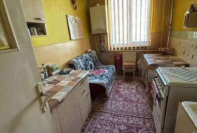 Apartament cu 3 camere decomandat în Central - 2