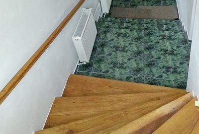 Casă individuală cu 7 camere cu Canalizare în Schei - 8