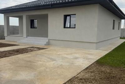 Casă cu 4 camere în Dârvari - 16