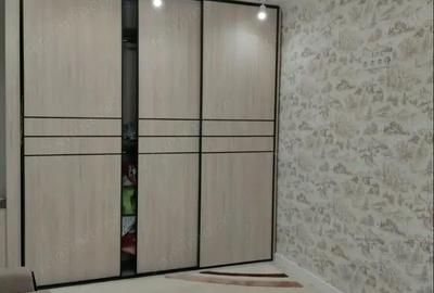 Garsonieră decomandată în Romană