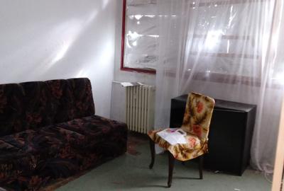 Apartament decomandat în Giurgiului