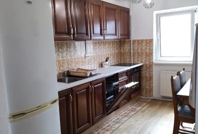 Proprietar închiriez apartament  3 camere, zona Mănăștur - 11