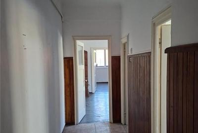 Apartament cu 2 camere, nemobilat - 5