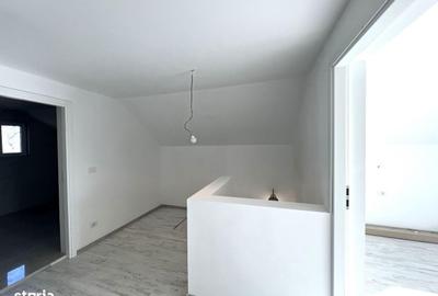 Casă cu 4 camere cu Teren 300 Mp în Tuzla - 1