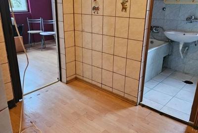 Garsoniera 18mp, Etaj 1, Zona Blascovici, Liceul CFR, Comision 0% - 8