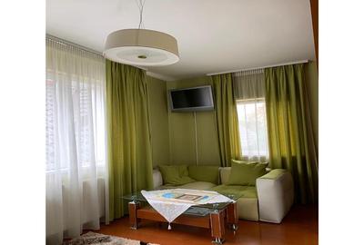 Casă individuală cu 9 camere cu Teren 600 Mp în Gruia - 9