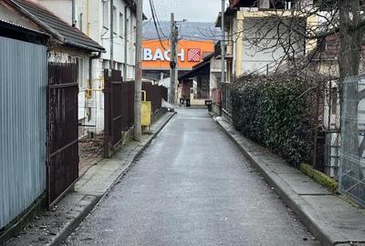 Spațiu comercial, de 100 mp, în Central - 3