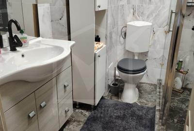 Apartament cu 3 camere decomandat, mobilat în Florești - 11