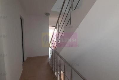 Casă individuală cu 6 camere decomandat cu Canalizare în Drumul Găzarului - 23