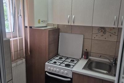 Garsonieră decomandată în Central - 4
