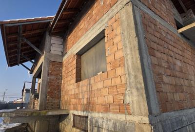 Casă cu 4 camere în Central - 7