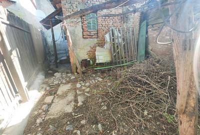 Casă individuală cu 3 camere cu Canalizare în Bariera Vâlcii - 9