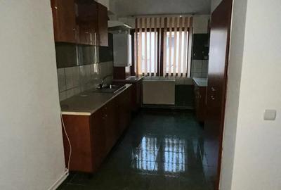 Casa de inchiriat - 3