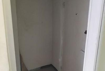 Garsonieră decomandată în Central - 1