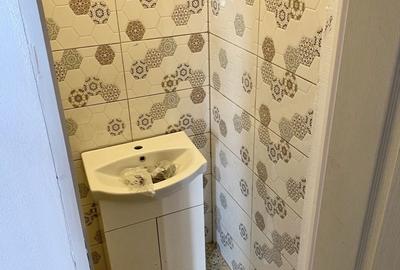 Spațiu comercial, de 75 mp, în Central