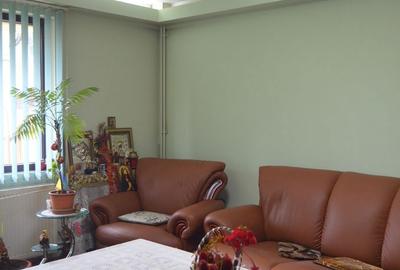 Casă cu 7 camere cu Teren 207 Mp în Central - 15