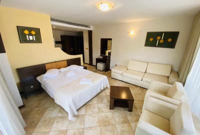 Mamaia, Hotel+ restaurant - 7