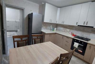 Apartament cu 2 camere decomandat în Crângași