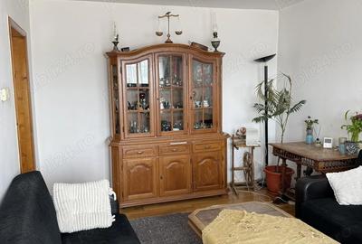 Apartament 3 camere Campina