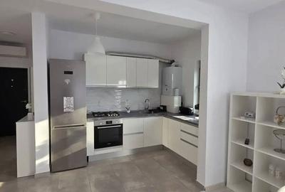 Apartament cu 3 camere semidecomandat, mobilat în Central - 12