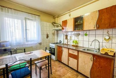 Bd. Basarabia 3 cam,decomandat,etaj 1,bloc reabilitat,an 1983,0%comision Bd. Basarabia 3 cam,decomandat,etaj 1,bloc reabilitat,an 1983,0%comision - 5