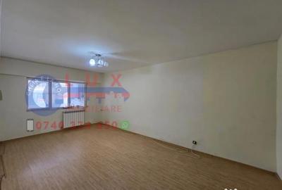 Spațiu comercial, de 60 mp, în Spitalului - 5