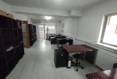 Spațiu comercial, de 200 mp, în 1 Mai - 7