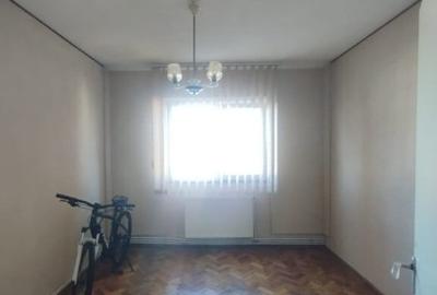 Apartament cu 4 camere semidecomandat în Nord - 5