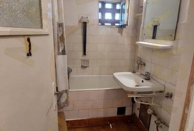 Apartament cu 3 camere semidecomandat în Calea București - 4