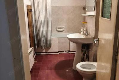 Garsonieră decomandată în Micul Dallas - 2