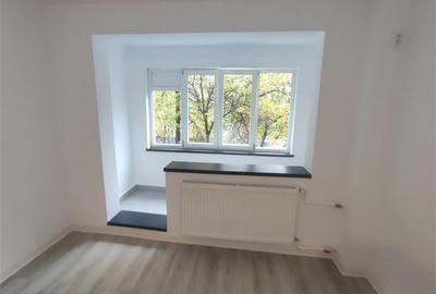 Vanzare apartament 2 camere renovat 2025 Teiul Doamnei - 10