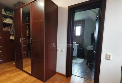 Casa individuala - 250 mp anexa - 10 ari teren - Scheia - 15