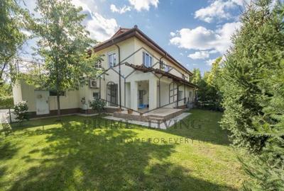 VILA SPATIOASA CU 5 DORMITOARE LA INCHIRIERE IN PIPERA LANGA SCOLI