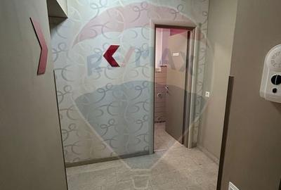 Spațiu comercial, de 42.369998931885 mp, în Policlinica - 6