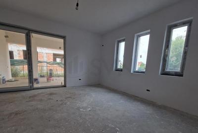 Casa 4 camere Crevedia langa lac Casa 4 camere Crevedia langa lac - 8