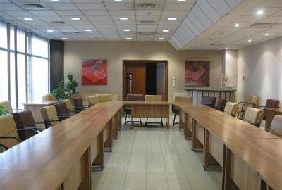 Birou, de 150 mp, în P-ța Victoriei - 9