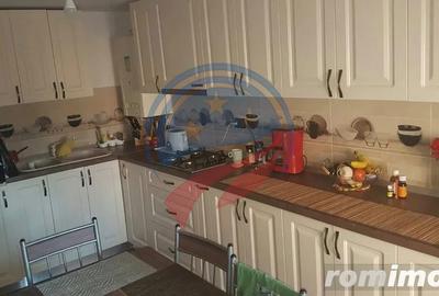 Casă cu Teren 653 Mp în Central - 3