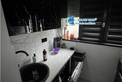 Apartament 2 camere de vanzare - Ramnicu Valcea, zona Ostroveni (Scoal - 8