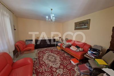 Casa individuala teren 979 mp gradina curte si terasa de vara Rasinari - 9
