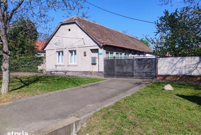 Casă cu 4 camere cu Teren 480 Mp în Giarmata - 1