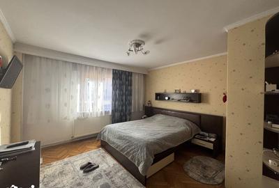 Casă cu 9 camere cu Teren 1100 Mp în Ștefănești - 17