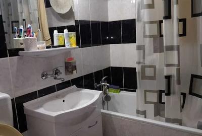 Apartament cu 2 camere decomandat în Rahova - 4