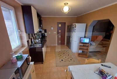 Casă cu 6 camere cu Teren 950 Mp în Central - 11