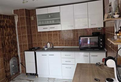Casă cu 3 camere în Uiești - 8