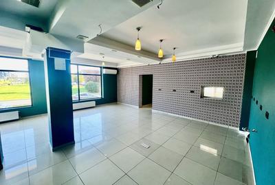 Spațiu comercial, de 90 mp, în Central - 6